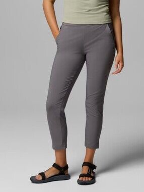 Columbia NEW Women’s Plus Size XXL: All Season Cropped Pull On Active Pants Gray